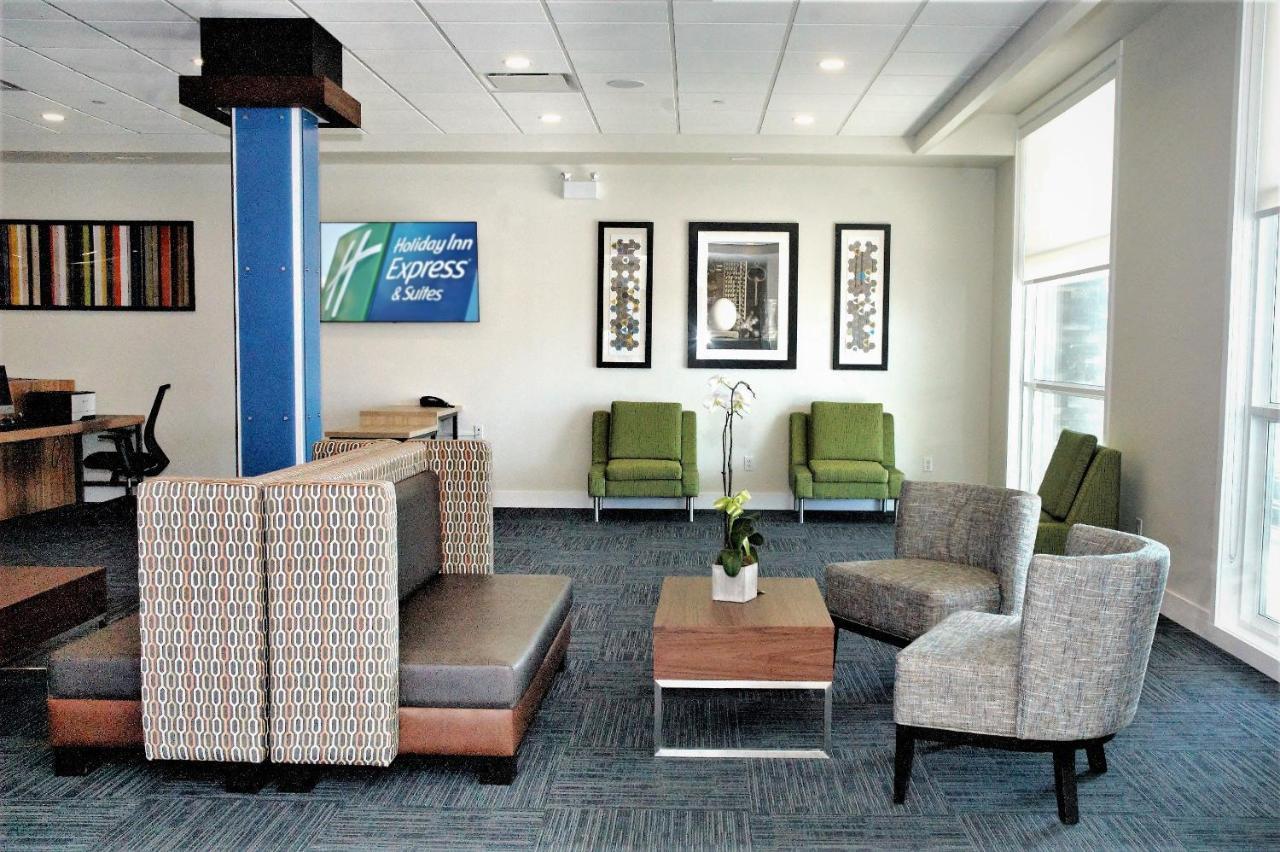Holiday Inn Express & Suites - Edmonton Sw - Windermere By Ihg Екстериор снимка