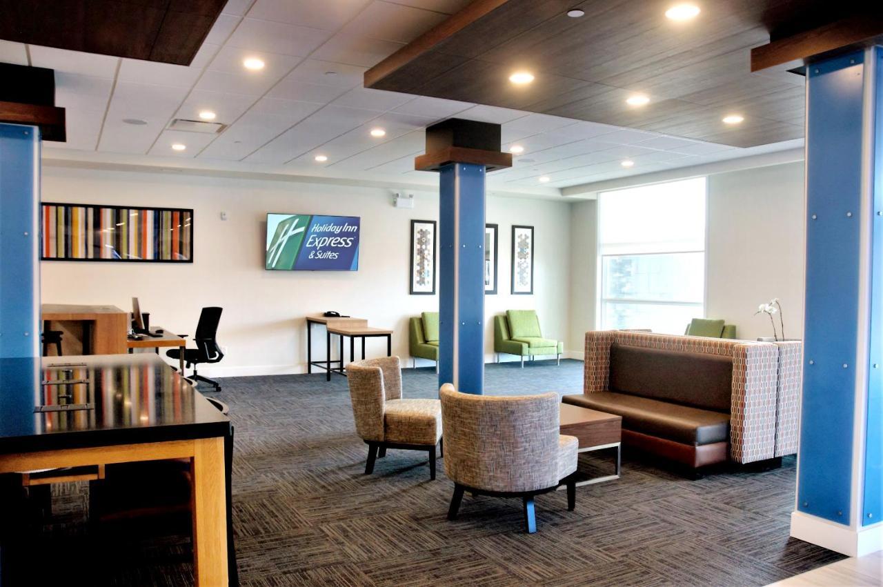 Holiday Inn Express & Suites - Edmonton Sw - Windermere By Ihg Екстериор снимка