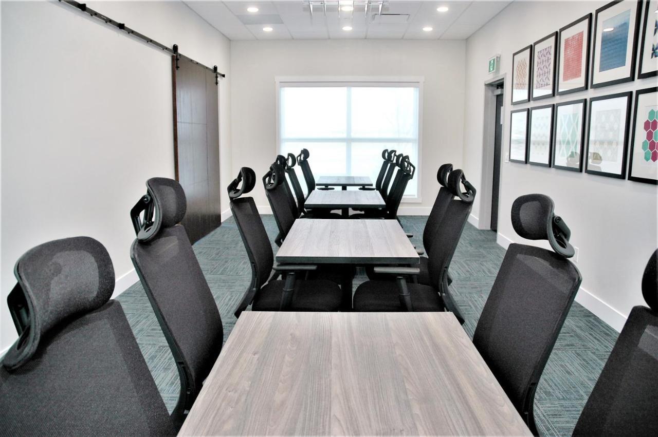 Holiday Inn Express & Suites - Edmonton Sw - Windermere By Ihg Екстериор снимка
