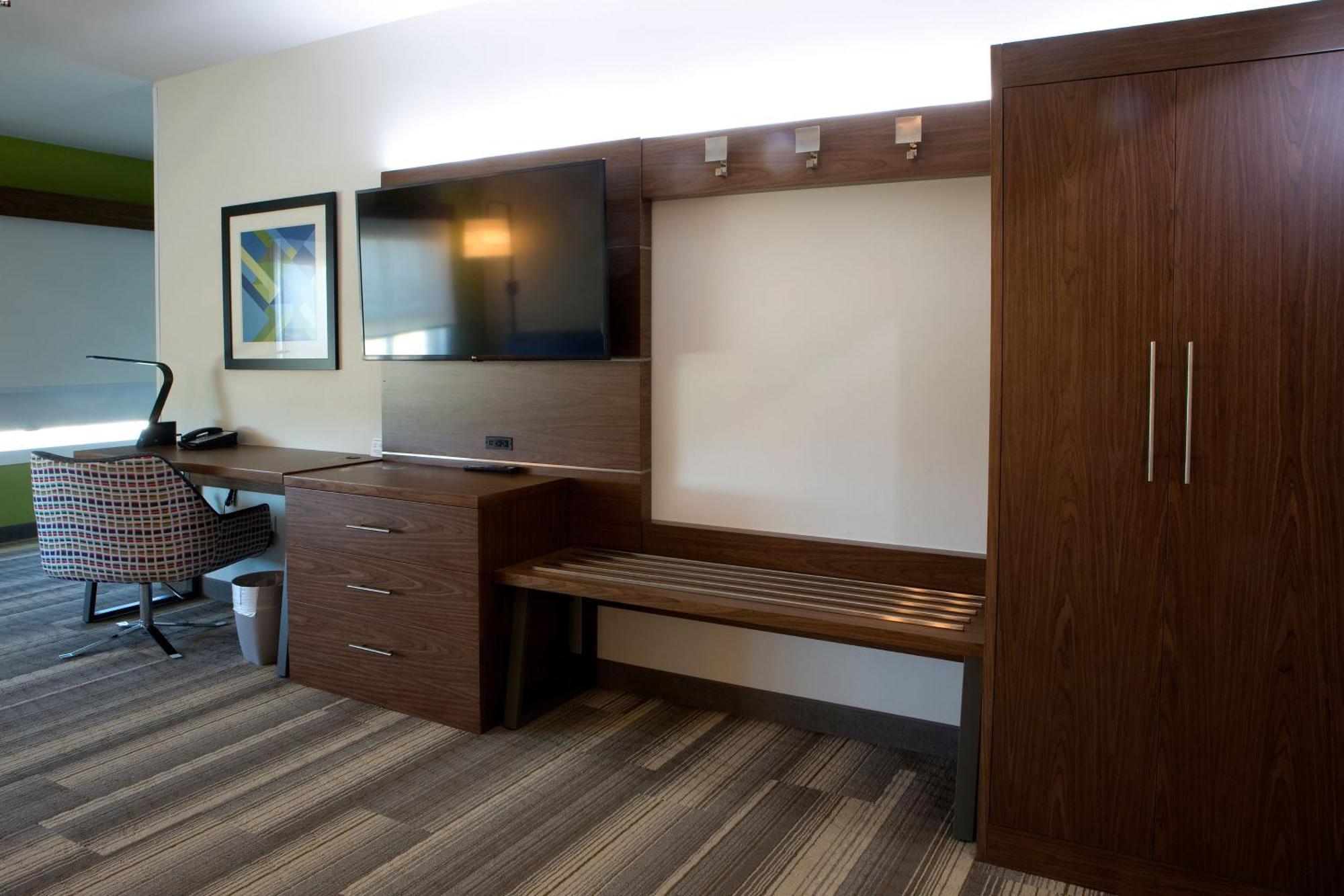Holiday Inn Express & Suites - Edmonton Sw - Windermere By Ihg Екстериор снимка