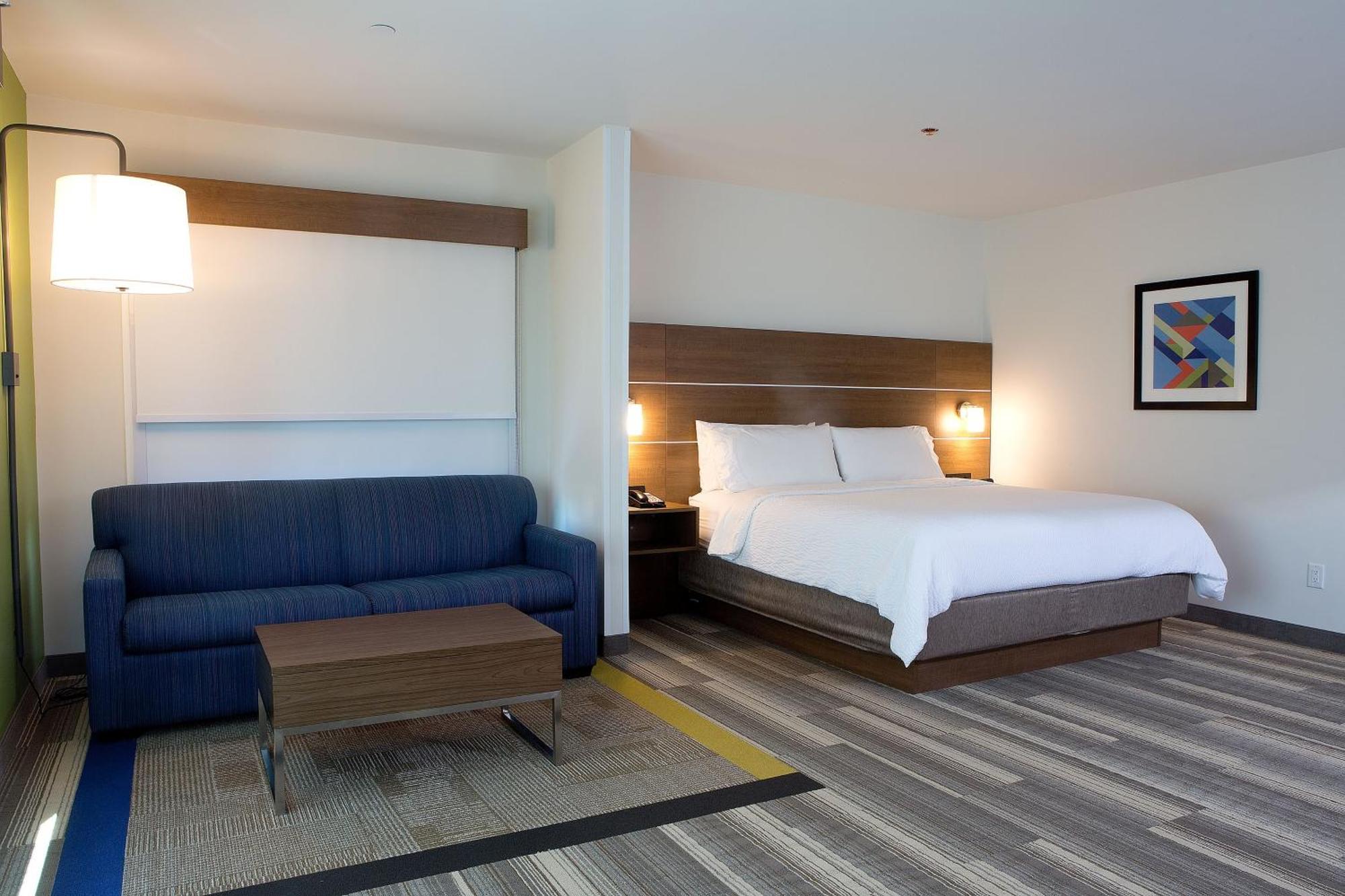 Holiday Inn Express & Suites - Edmonton Sw - Windermere By Ihg Екстериор снимка